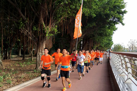 夏日运动会 预祝K8凯发·国际官方网站十五岁生日快乐！