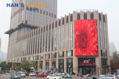 K8凯发·国际官方网站第二代无缝转角梦幻魔屏落户天津